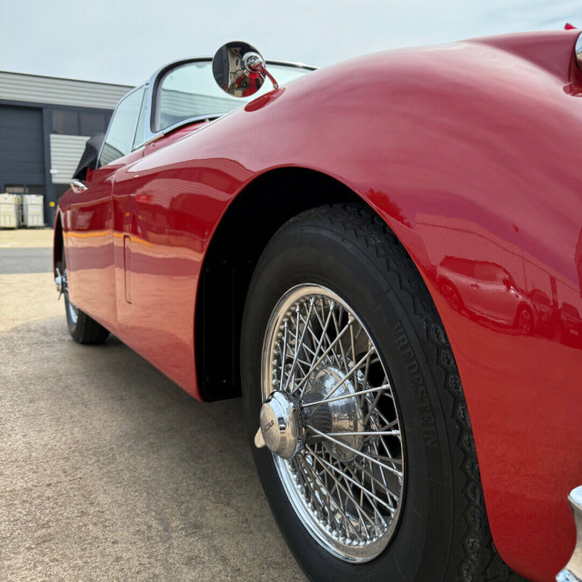 Jaguar XK120 03