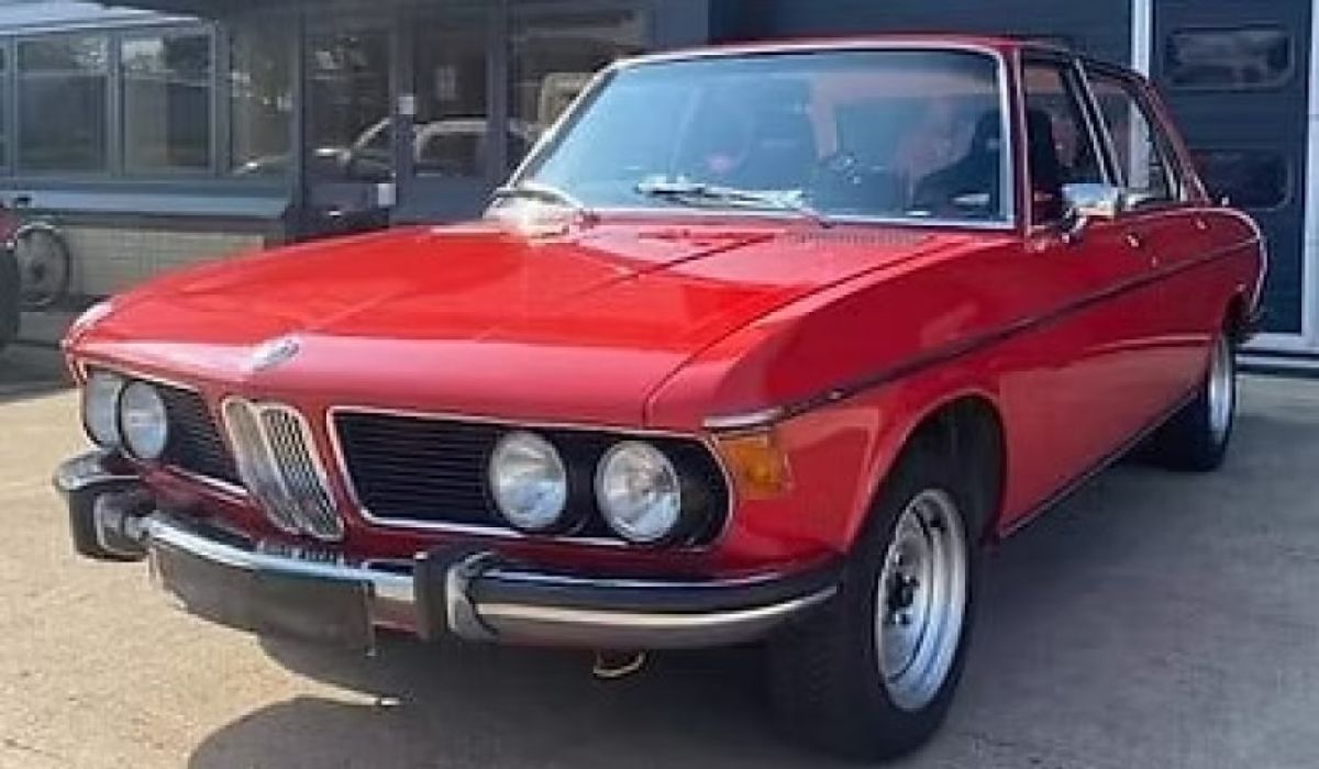 BMW 2500 - Julian Marshall