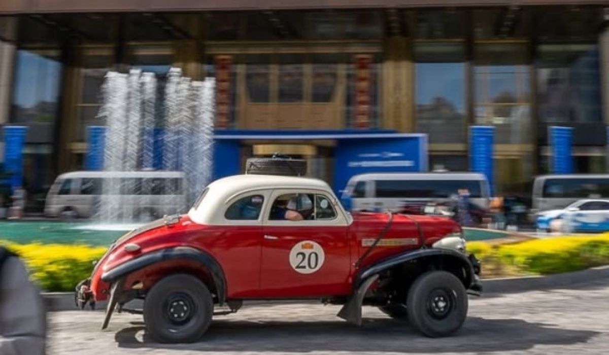 Rally car